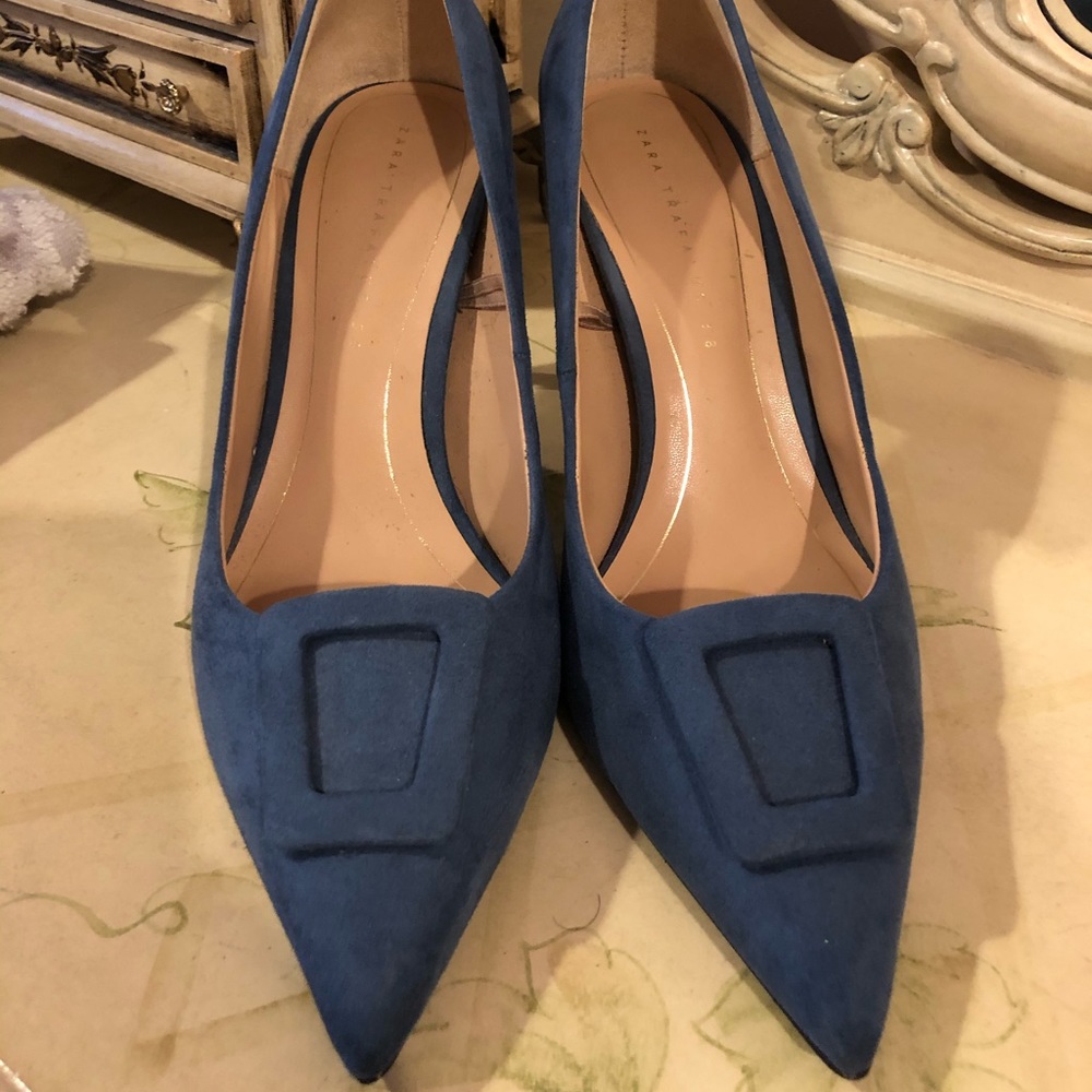 ZARA “roger vivier” inspired suede heels